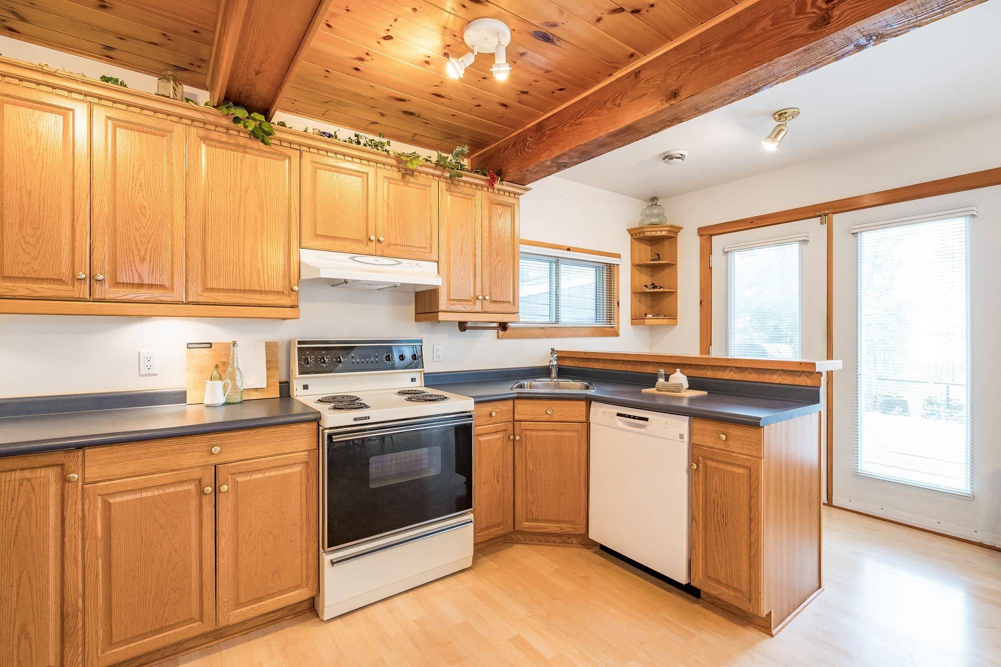 Kawartha Lakes, ON L3V 6H5,100 Fulsom CRES