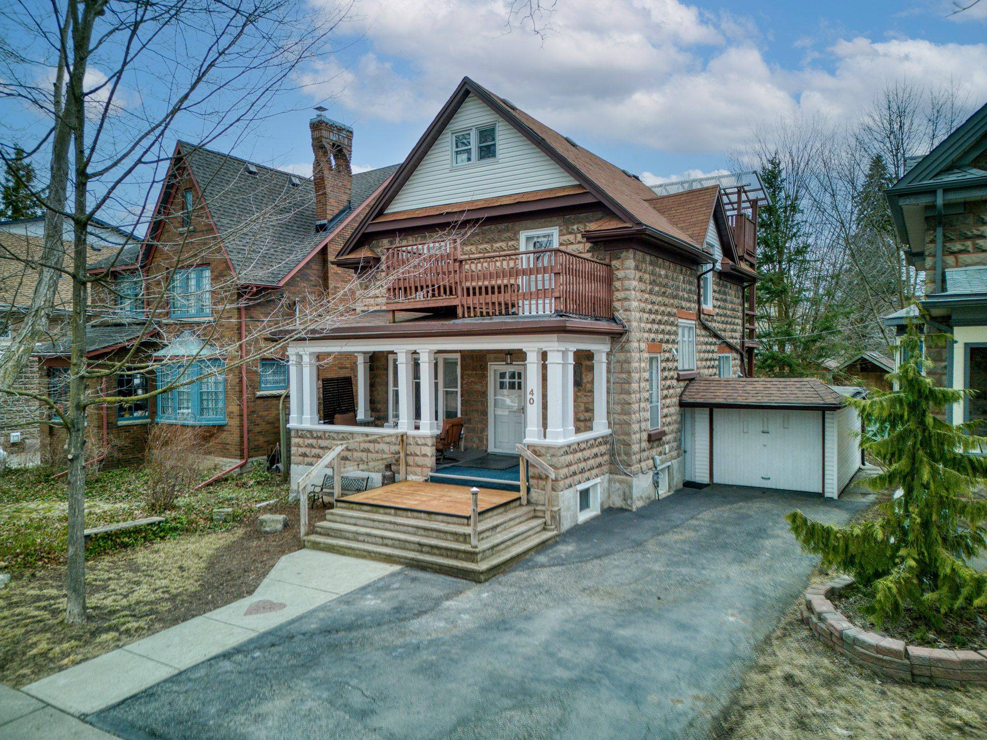 Waterloo, ON N2L 2A7,40 Menno ST