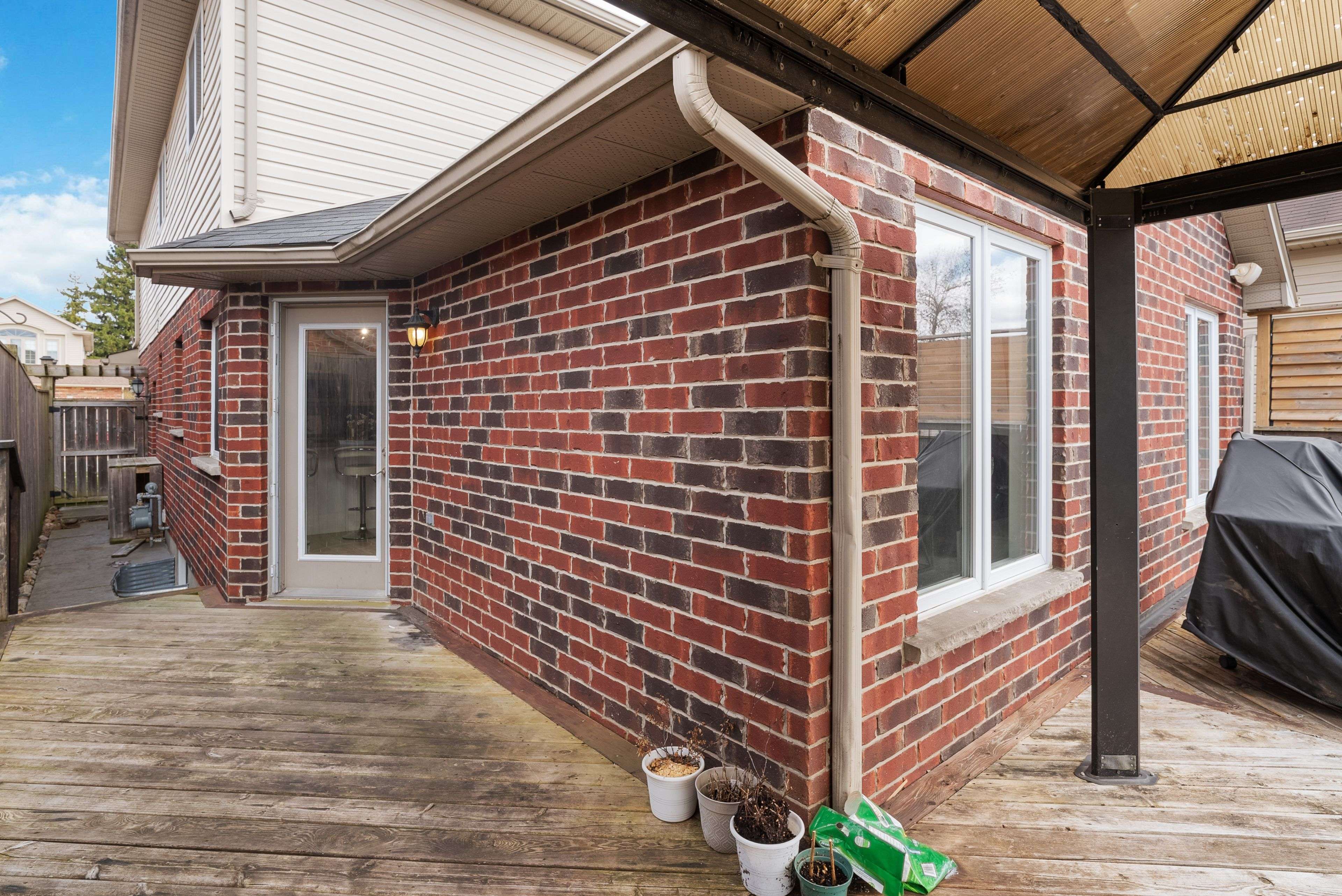 London East, ON N5W 6E4,281 Baxter ST
