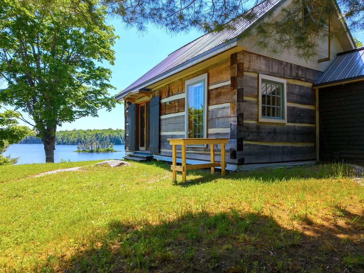 Parry Sound Remote Area, ON P0H 1A0,292B Birch Point RD