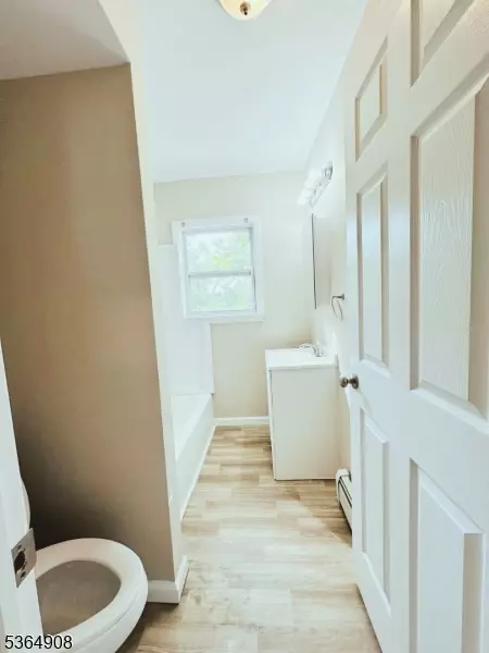 Bloomfield Twp., NJ 07003,33 Elmwood Ave #2