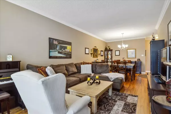 Toronto W08, ON M9C 4V9,299 Mill RD #109