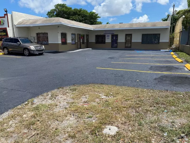 2430 NW 19th St, Fort Lauderdale, FL 33311