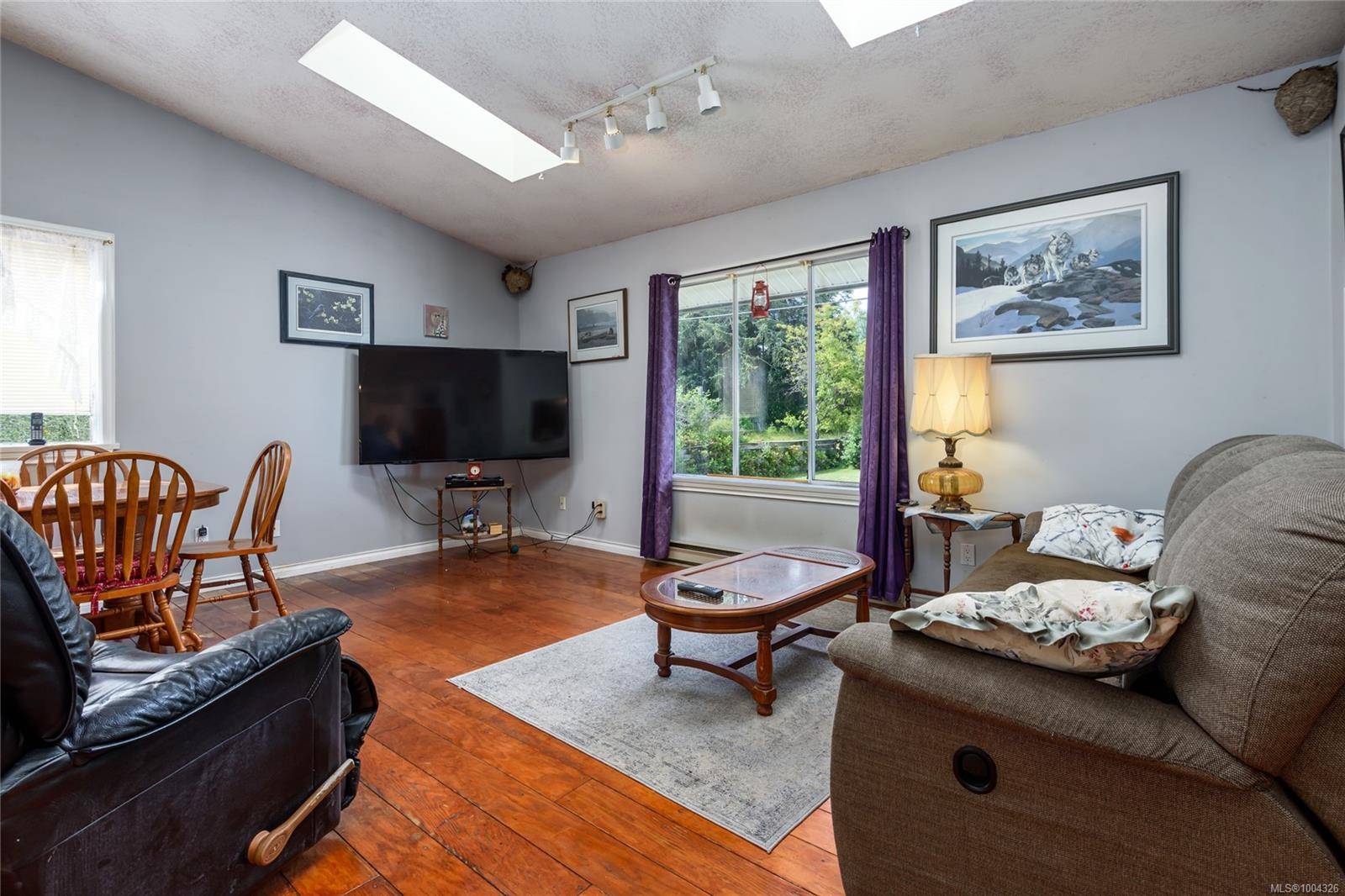 Courtenay, BC V9J 1X8,2186 Waveland Rd