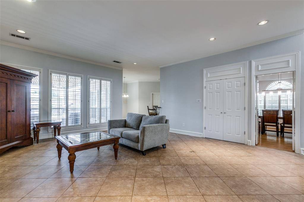 Dallas, TX 75252,5807 Covehaven Drive