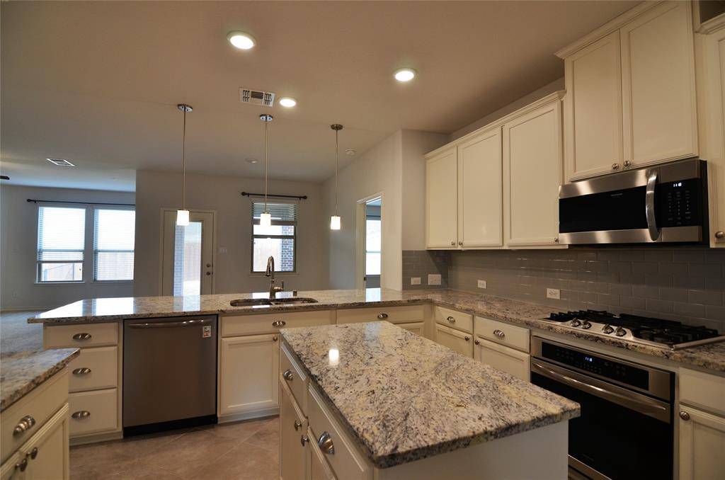 Mckinney, TX 75071,10244 Long Branch Drive