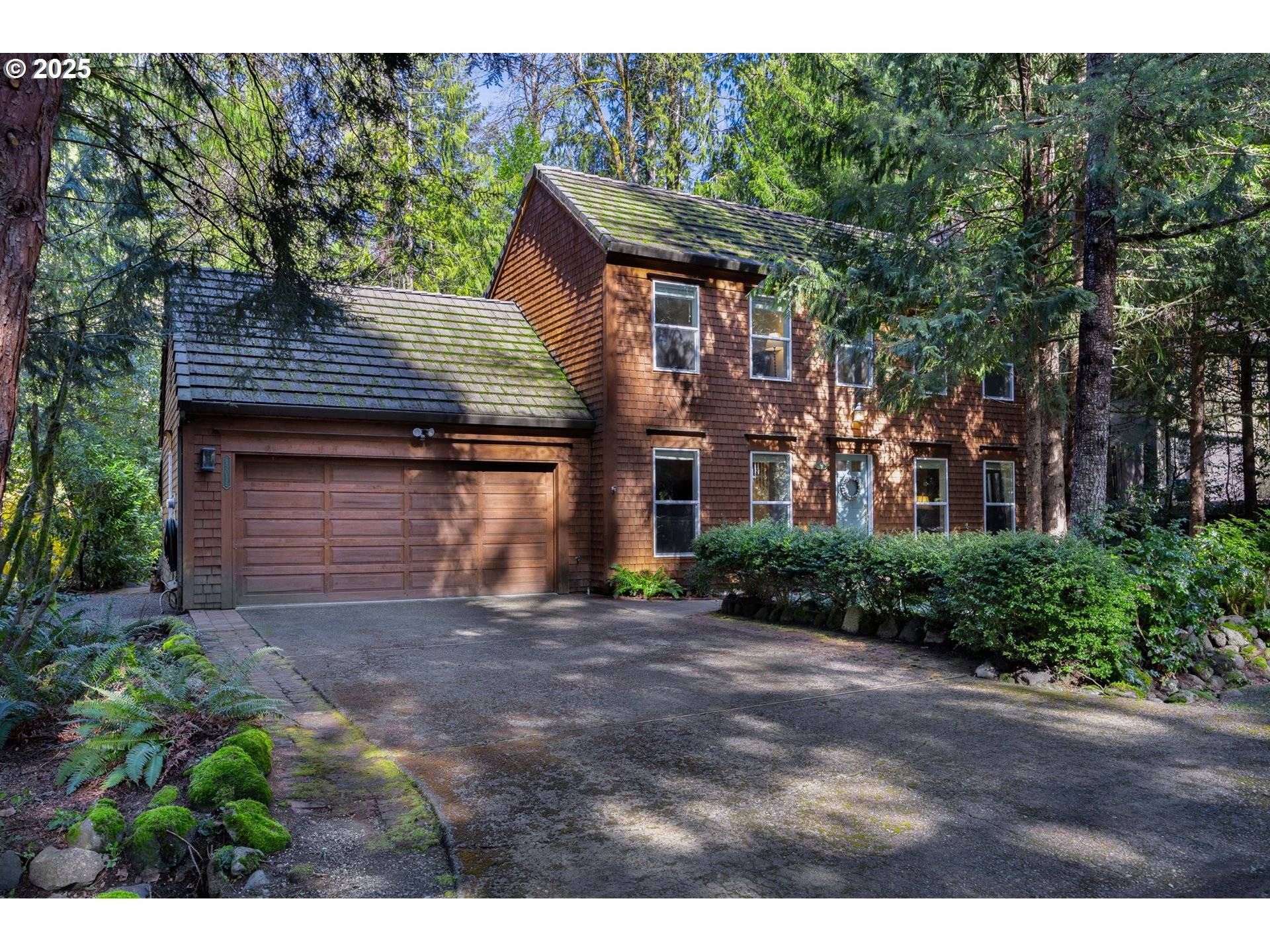 65015 E SANDY RIVER LN, Rhododendron, OR 97049