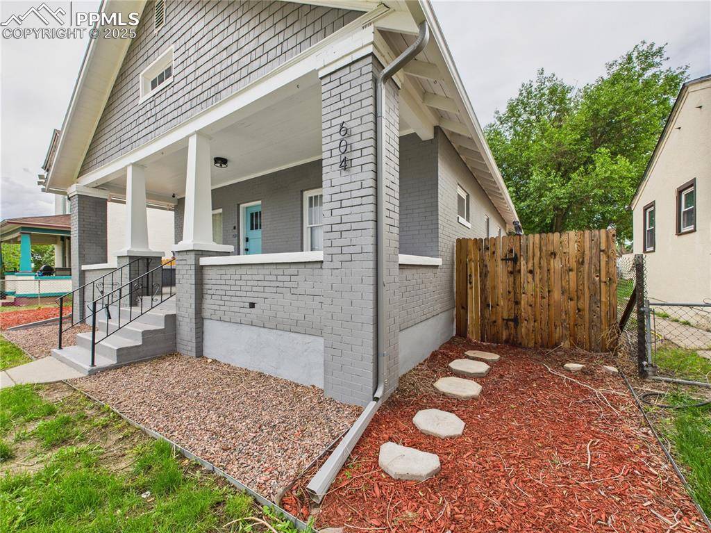 Pueblo, CO 81004,604 Lake AVE