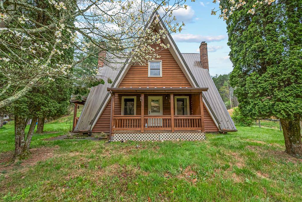 400 Walnut Creek Ln, Independence, VA 24348