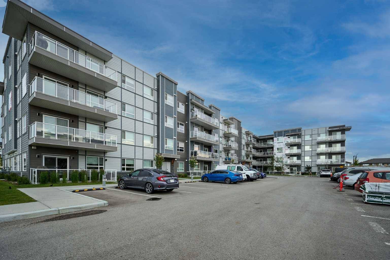 80 Carrington PLZ Northwest #406, Calgary, AB T3P1X6