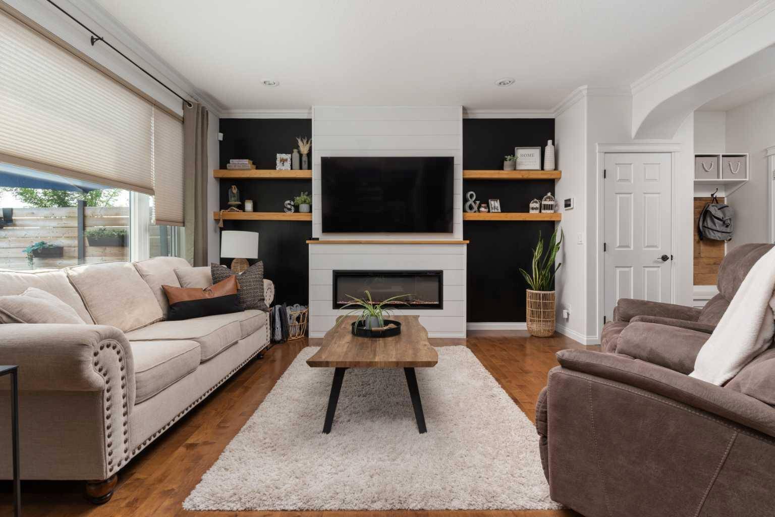 Camrose, AB T4V 5E3,7515 37A AVE