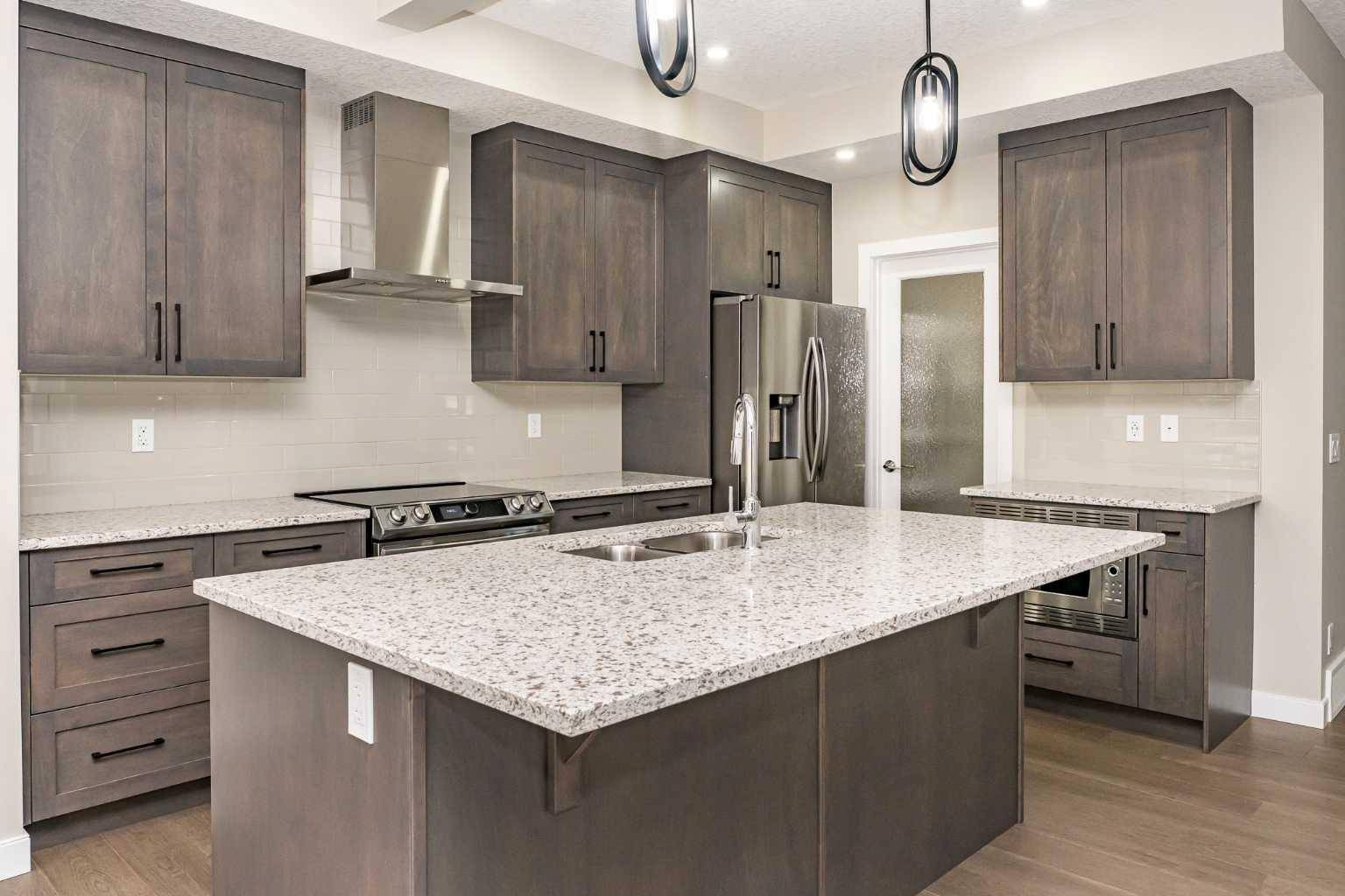 Chestermere, AB T1X 2T8,133 Waterford Heath
