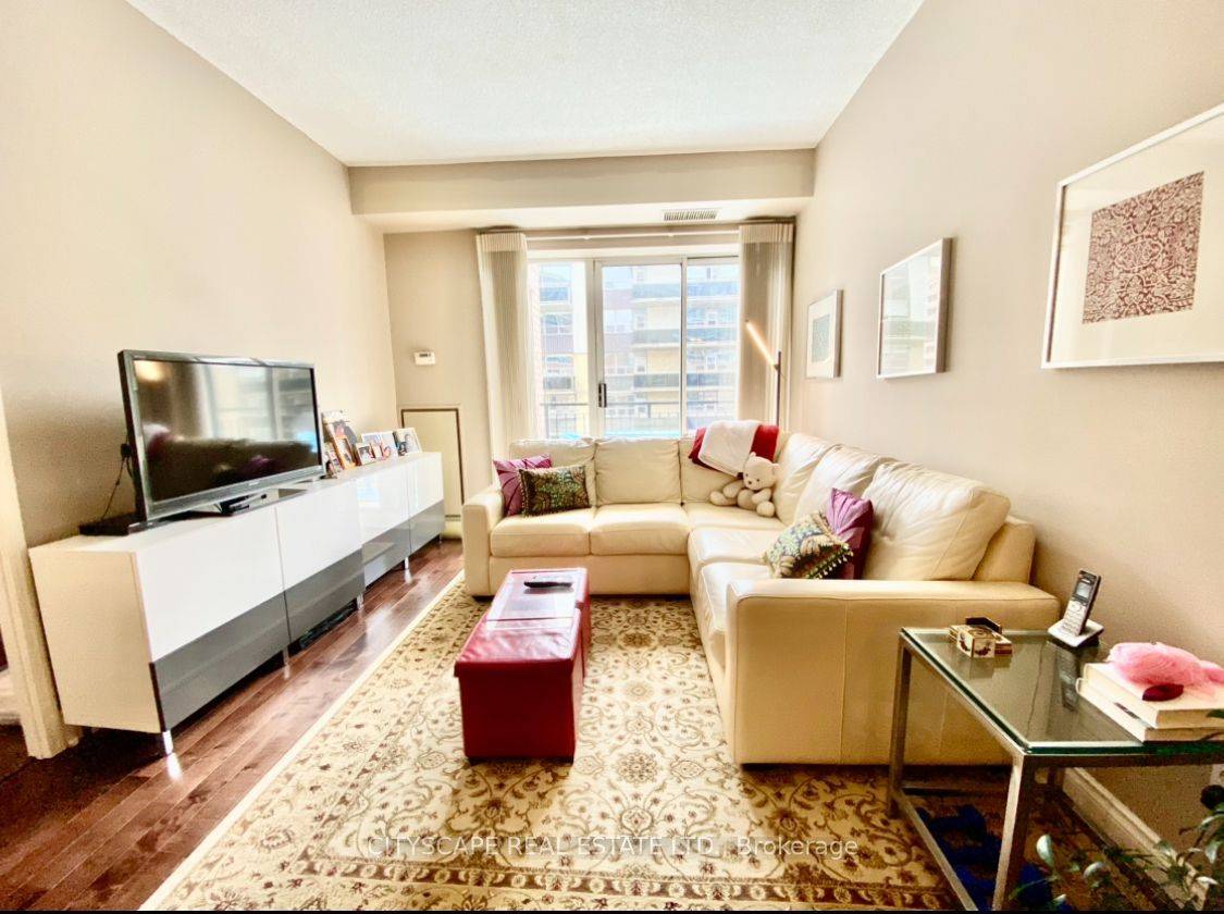 Toronto C10, ON M4P 3J2,188 Redpath AVE #PH1