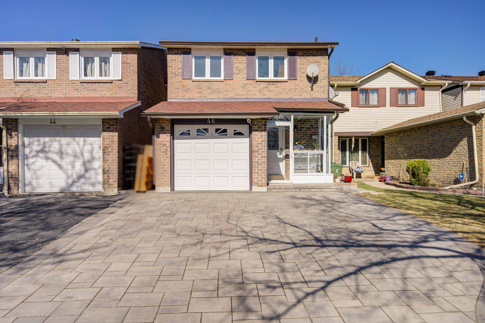 46 Moorehouse DR,  Toronto E07,  ON M1V 2E1