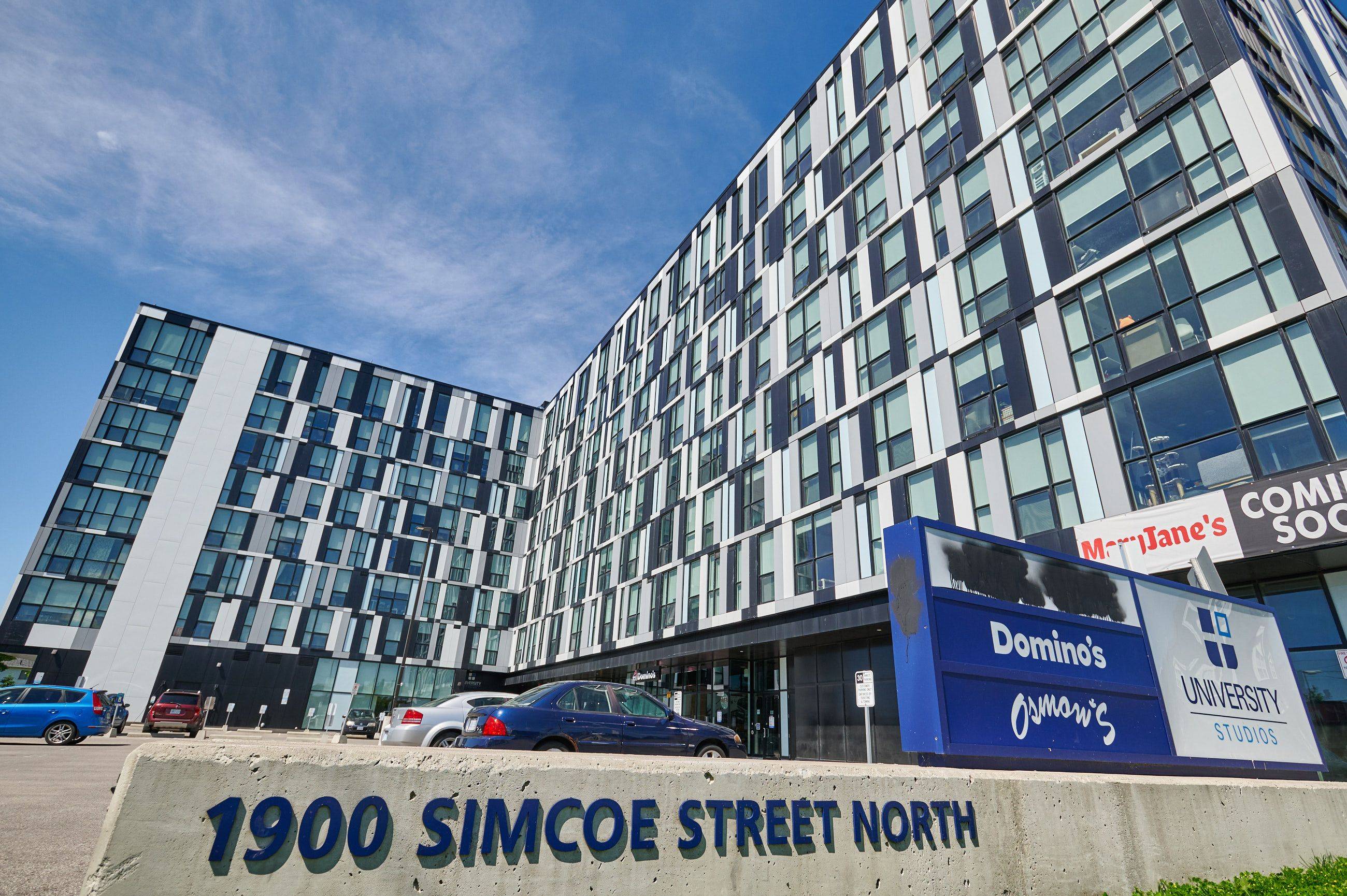 1900 Simcoe ST, Oshawa, ON L1G 4Y3