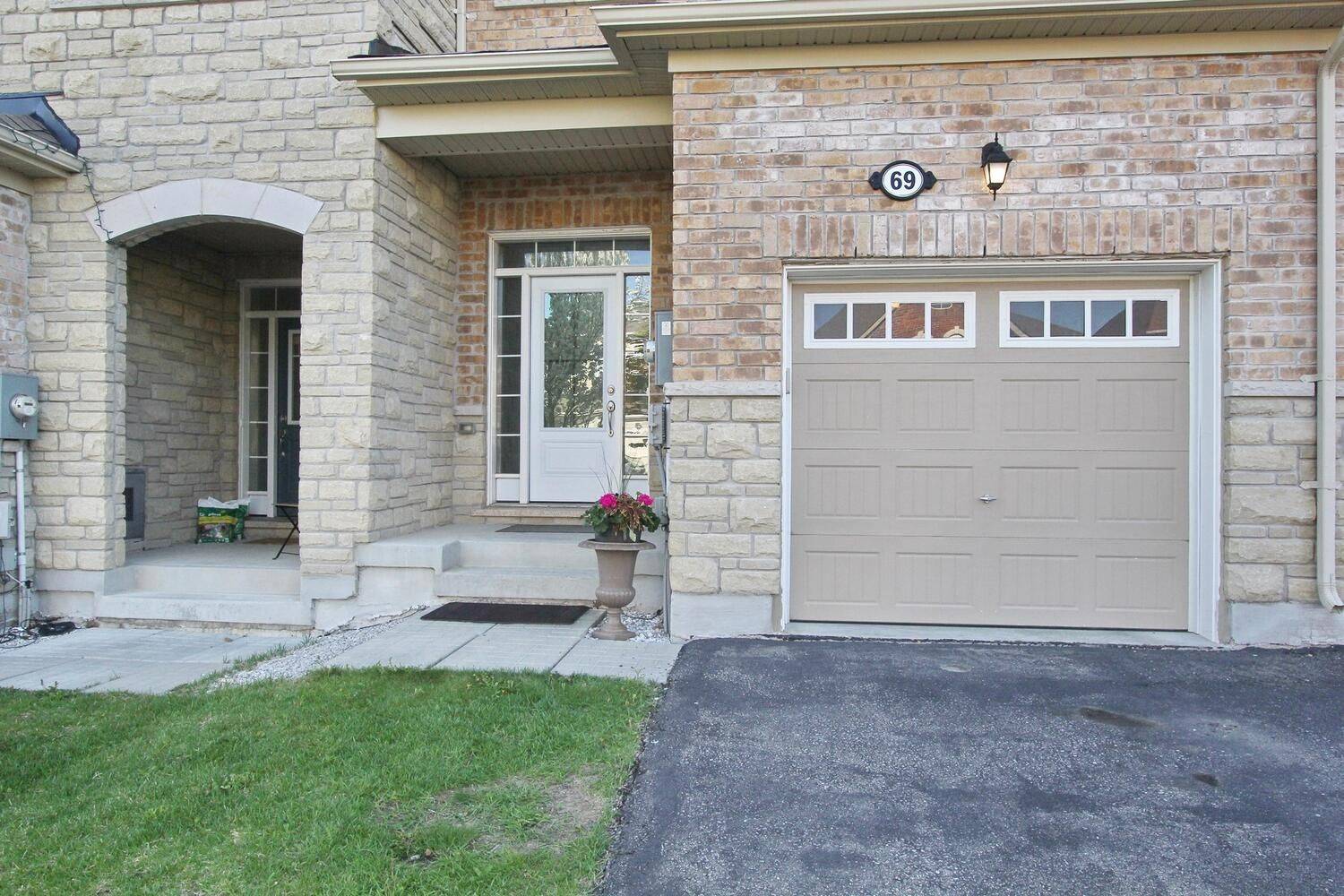 Caledon, ON L7C 4B8,69 Maple Cider ST