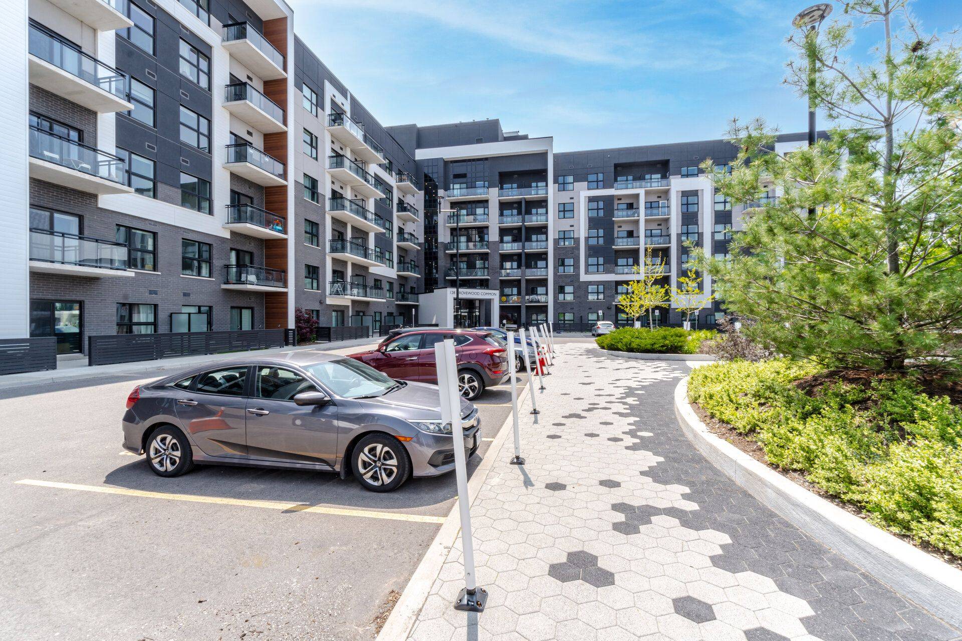 Oakville, ON L6H 0X3,128 Grovewood Common ##119