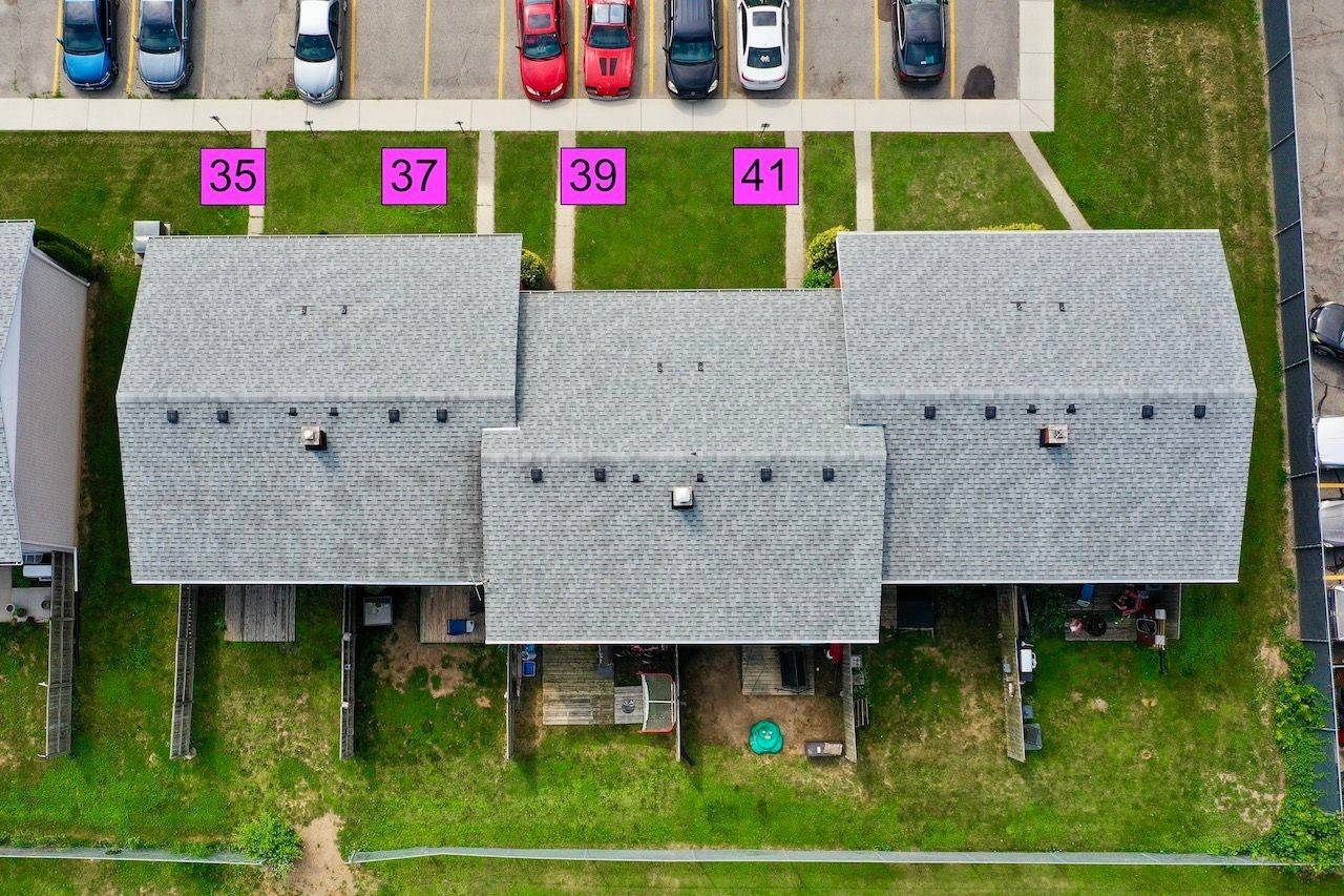 Chatham-kent, ON N7M 1A6,35-41 Orchard PL #3-6