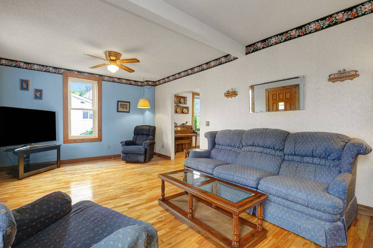 Rideau Lakes, ON K0G 1E0,46 Main ST
