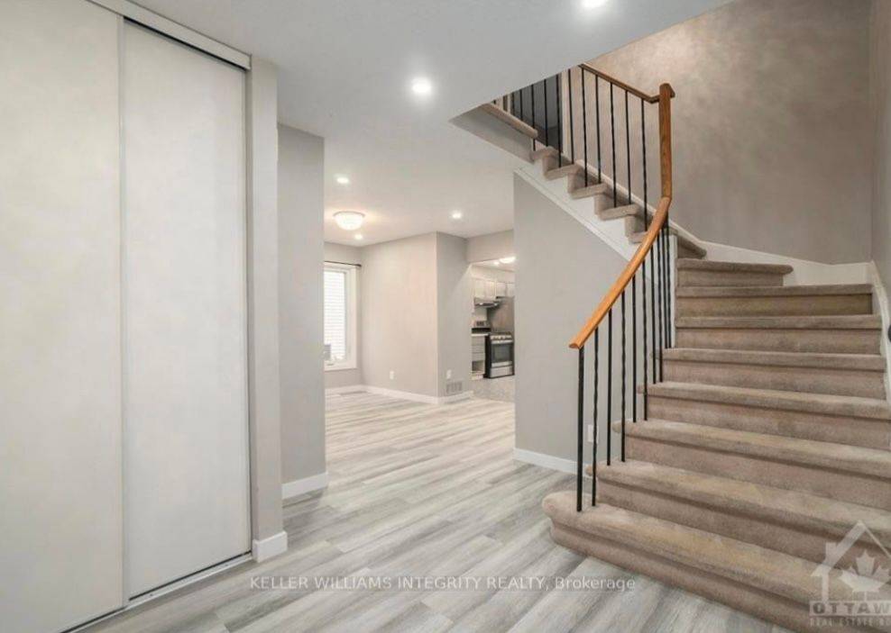 Orleans - Cumberland And Area, ON K4A 1N6,563 LATOUR CRES