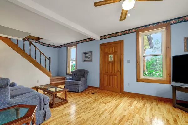 Rideau Lakes, ON K0G 1E0,46 Main ST