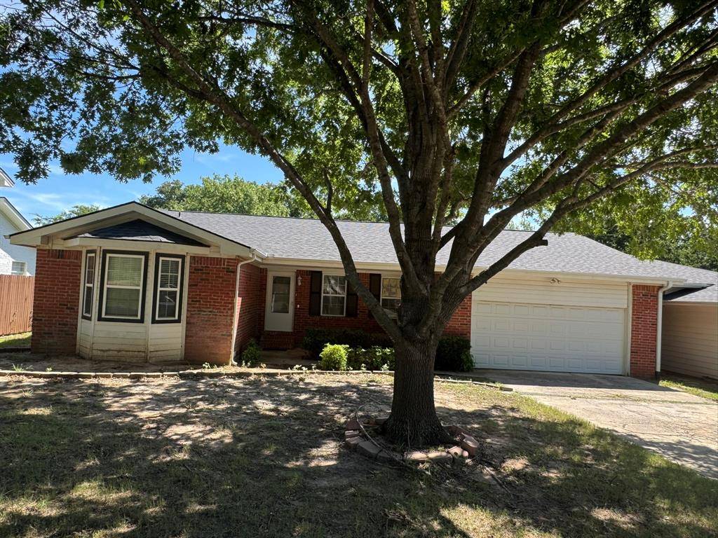 1905 N Dale Avenue, Stephenville, TX 76401