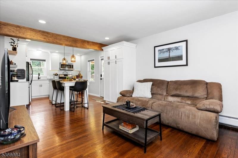 Manville Boro, NJ 08835,415 W Frech Ave