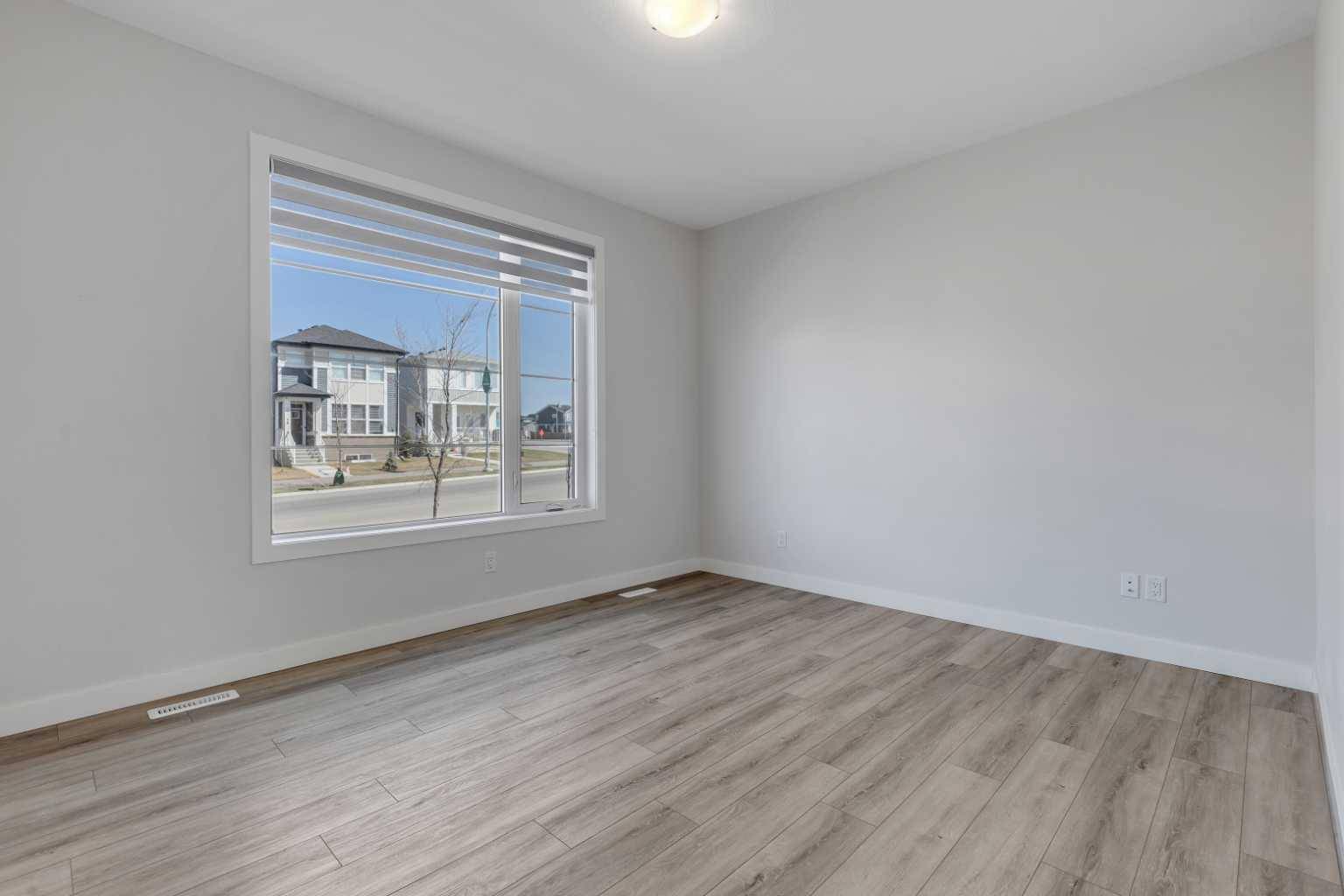 Calgary, AB T3P 1W9,23 Ambleton ST NW