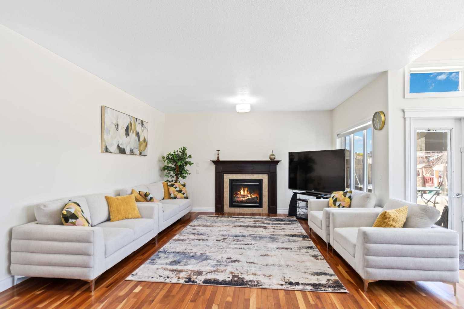 Fort Mcmurray, AB T9K 0E7,126 Pearl Bay