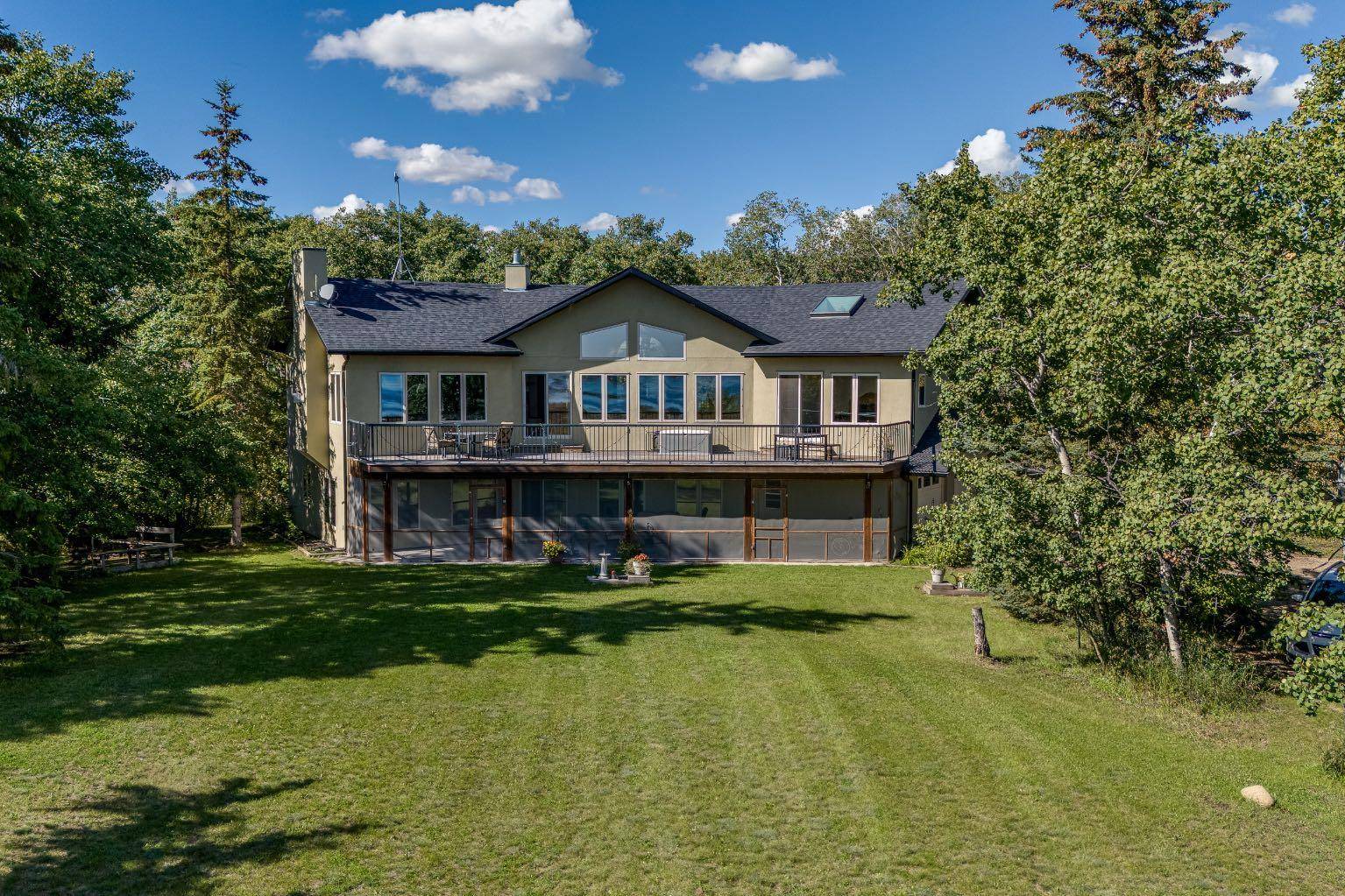 Pelican Point, AB T0B 0H0,602 Pheasant Close