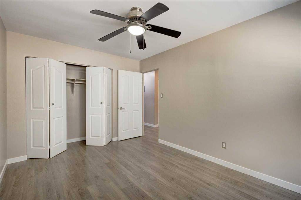 Calgary, AB T2V1K6,8239 Elbow DR Southwest #233