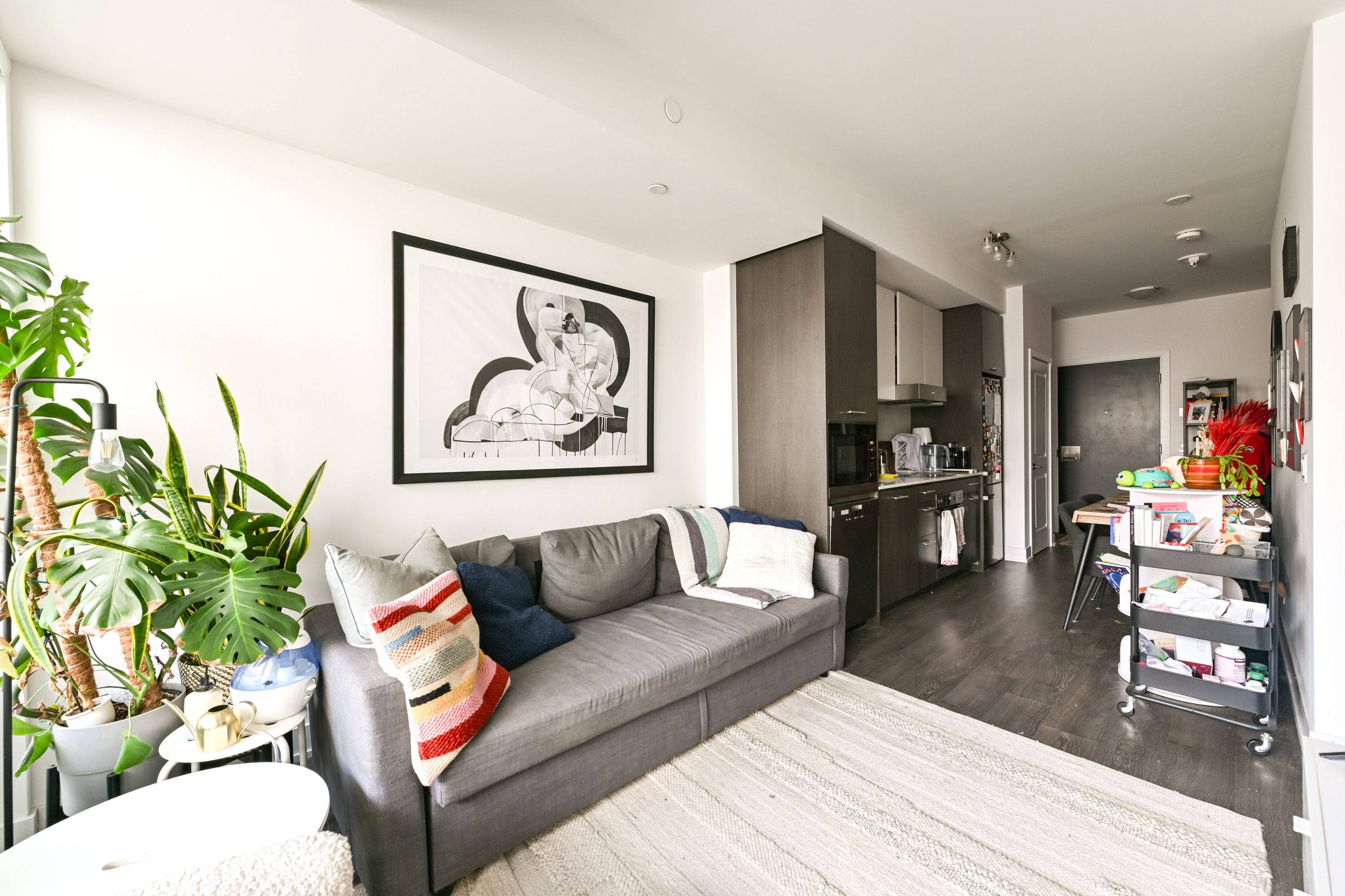 11 Lillian ST #1008, Toronto C10, ON M4S 2H7