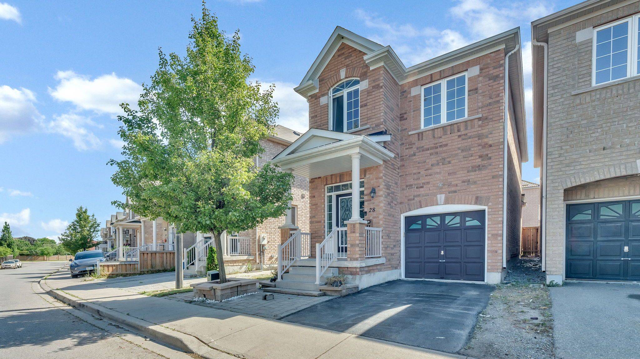 Markham, ON L3S 0B7,28 Coleluke LN