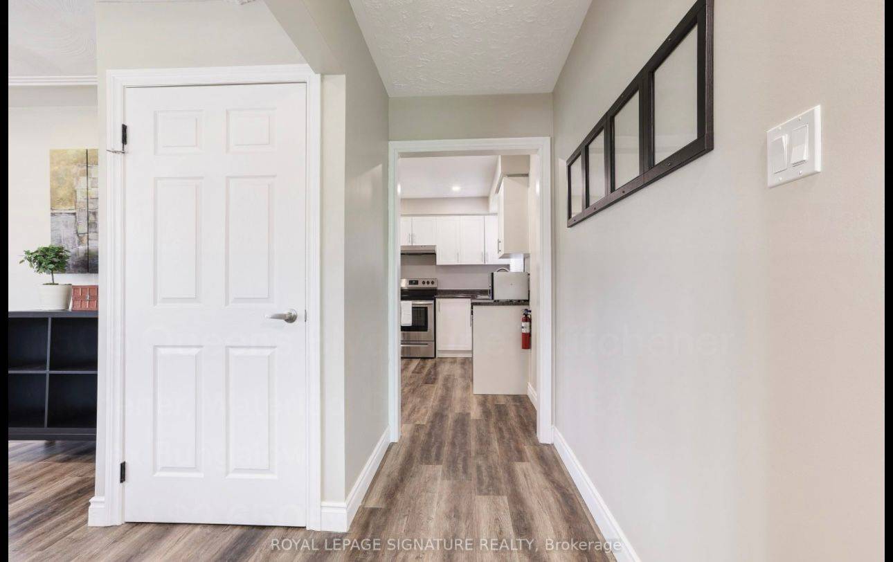 Kitchener, ON N2M 1E4,1506 Queen's BLVD