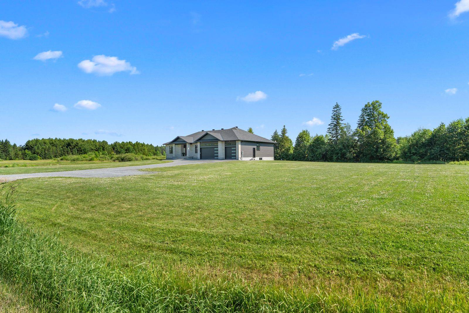 Stittsville - Munster - Richmond, ON K0A 1B0,1805 Ashton Station RD