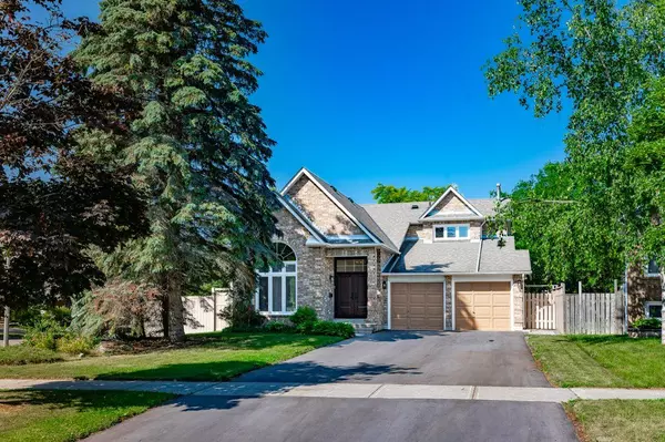 87 Royal Amber CRES, East Gwillimbury, ON L0G 1M0