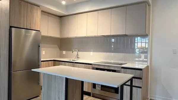 Vaughan, ON L4J 0L5,8 Beverley Glen BLVD #120