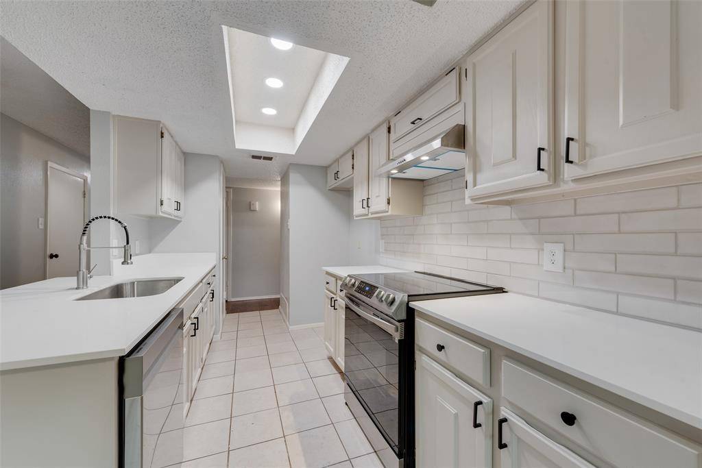 1910 Bedrock Lane, Arlington, TX 76006