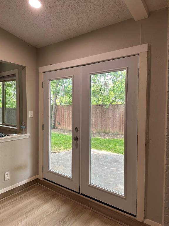 Arlington, TX 76006,1910 Bedrock Lane