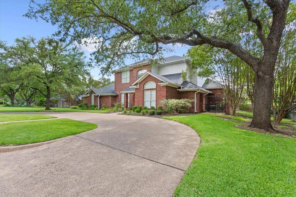 Woodway, TX 76712,10003 Willow Bend Drive
