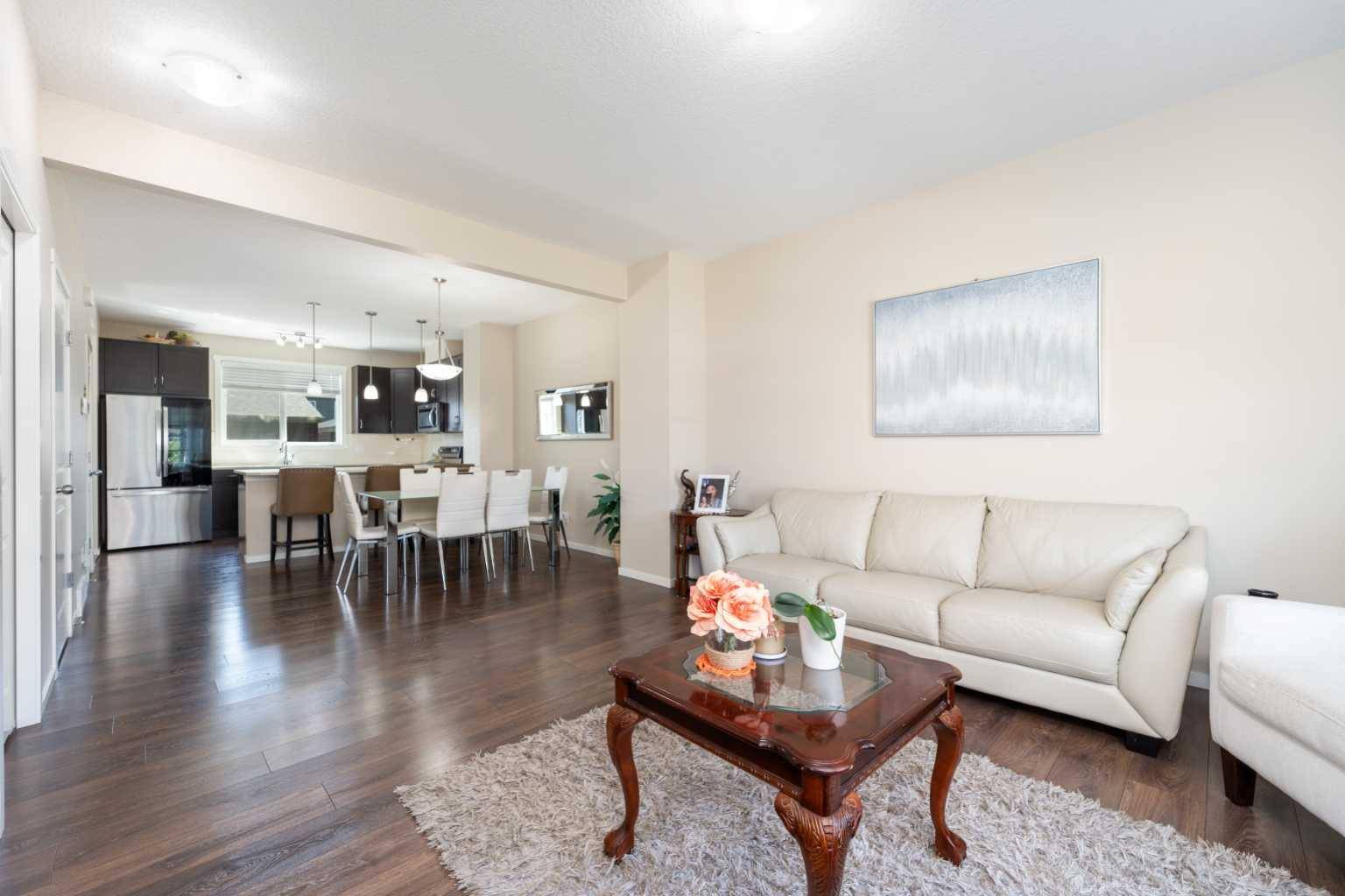 Calgary, AB T3J 0X6,8968 46 ST NE
