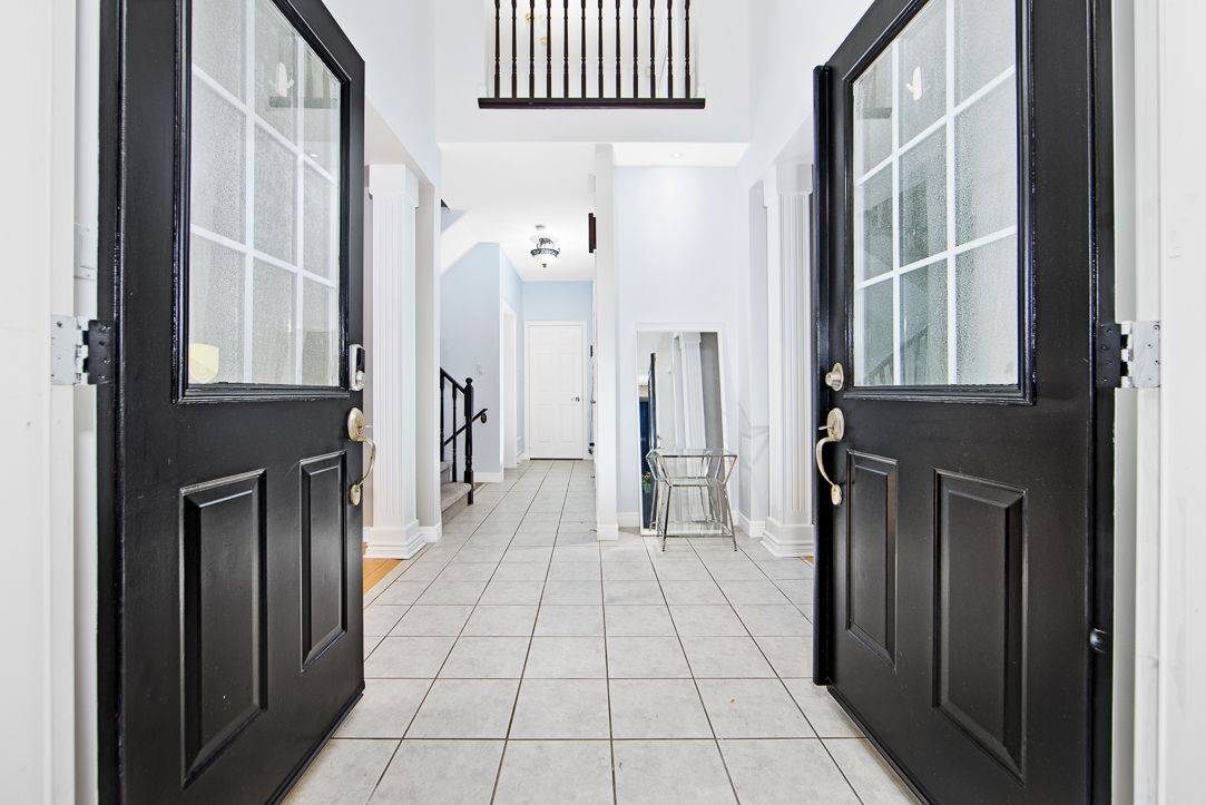 Oshawa, ON L1K 2W7,847 Greenleaf CIR E