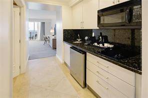 Fort Lauderdale, FL 33304,[StreetName,UnitNumber,StreetNumber,StreetDirPrefix]