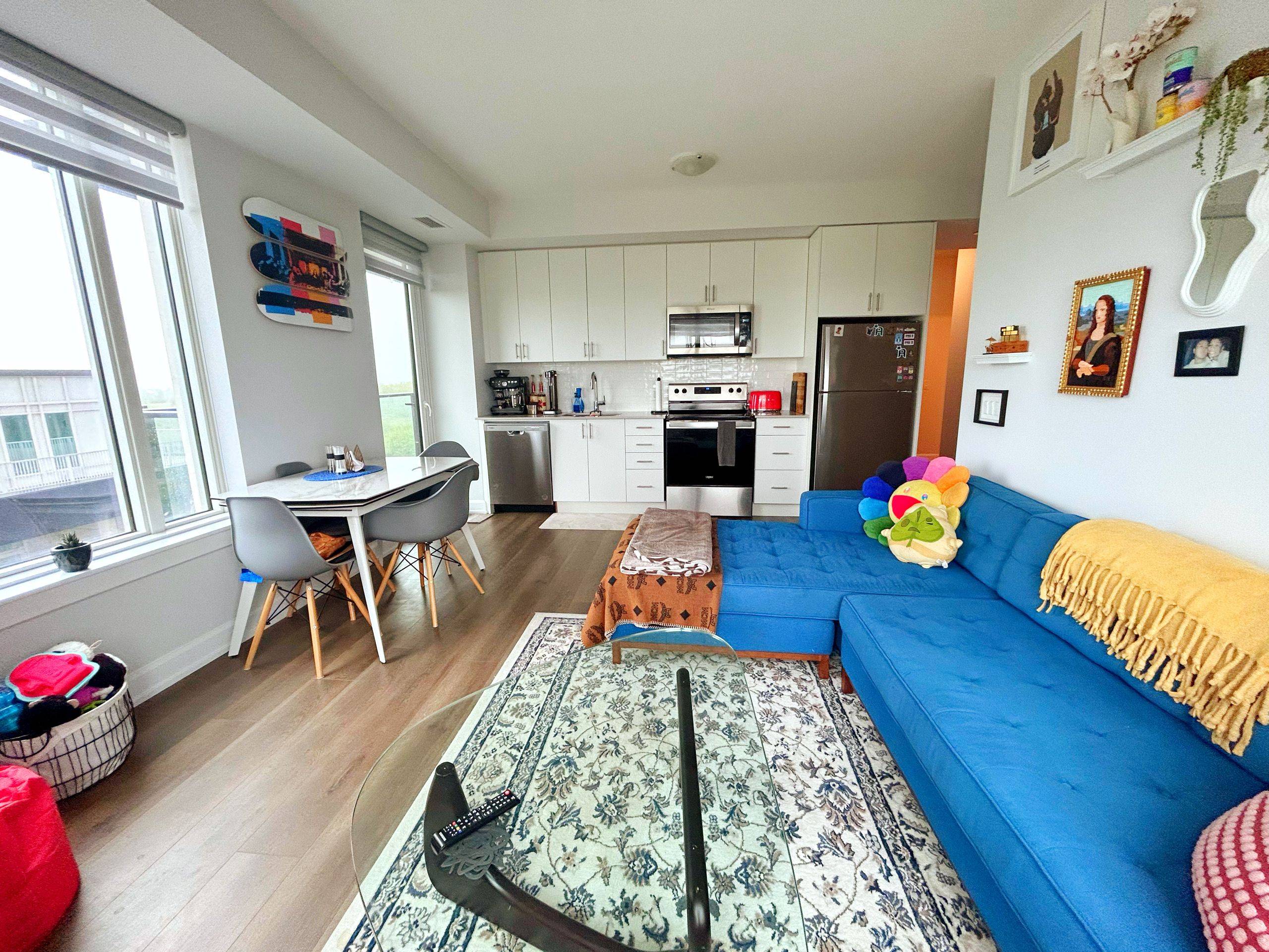 Oakville, ON L6H 7X9,3220 William Coltson AVE W #1010