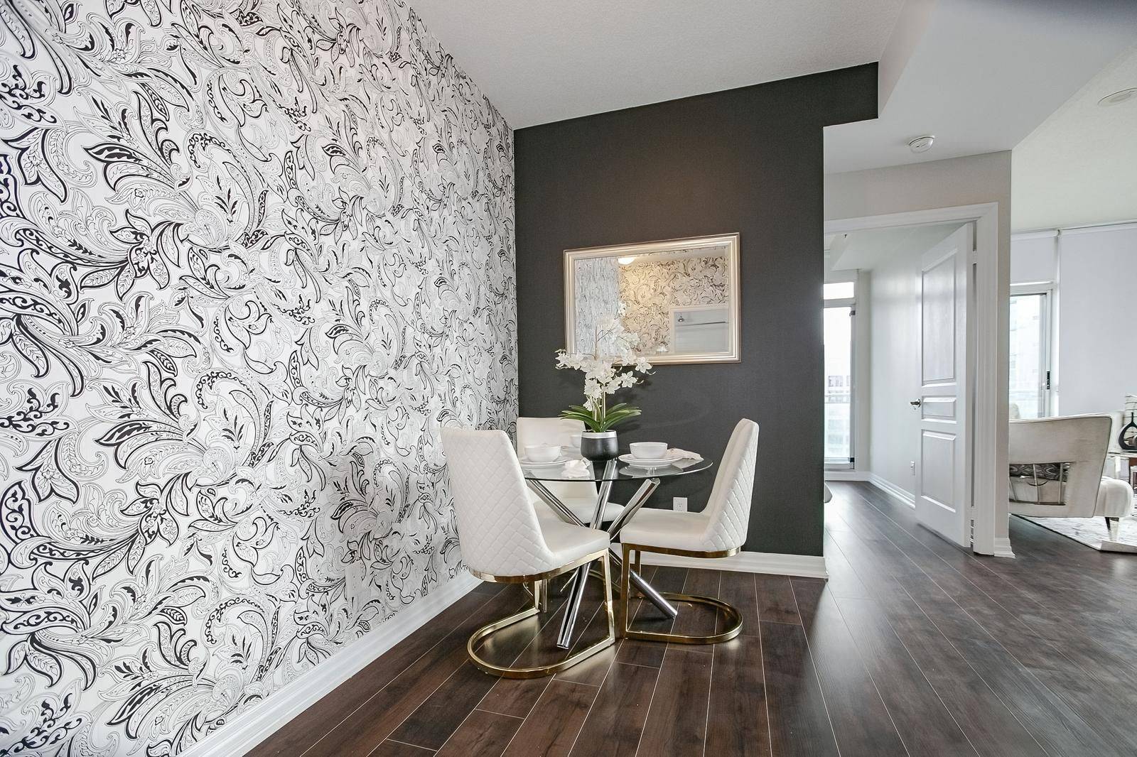 Mississauga, ON L5B 0E8,223 Webb DR #2913