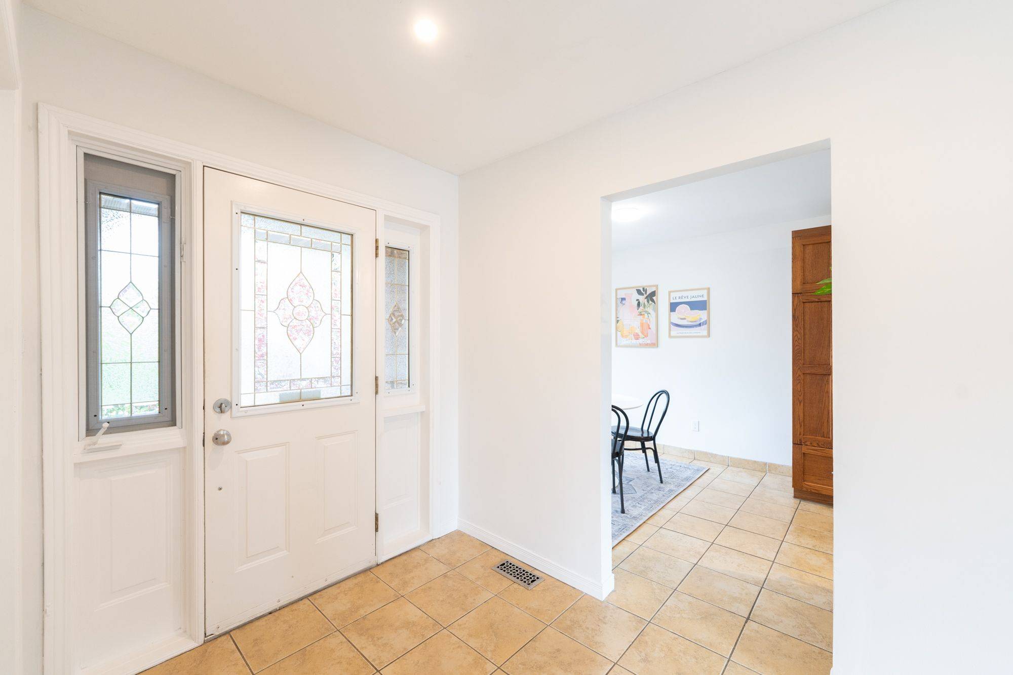 Hamilton, ON L8J 2E2,12 Sutton CT