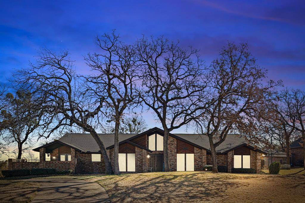 Fort Worth, TX 76112,801 Timberview Court S