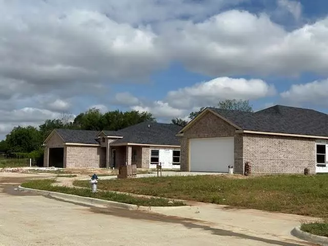 Dallas, TX 75217,10169 Budtime Lane