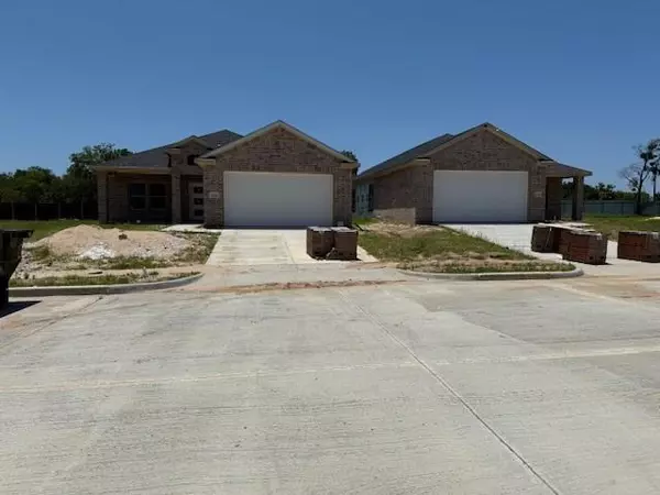 Dallas, TX 75217,10169 Budtime Lane