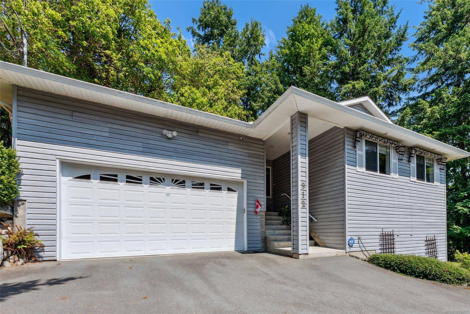 912 Gade Rd, Langford, BC V9B 4Z6